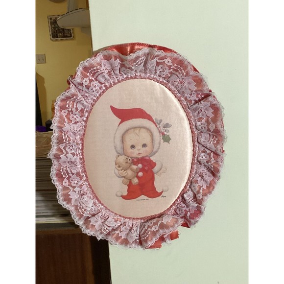 Vintage Ruth Morehead Christmas Wall Hanging Lace Holly Baby And Kitten & Bear - Picture 6 of 13